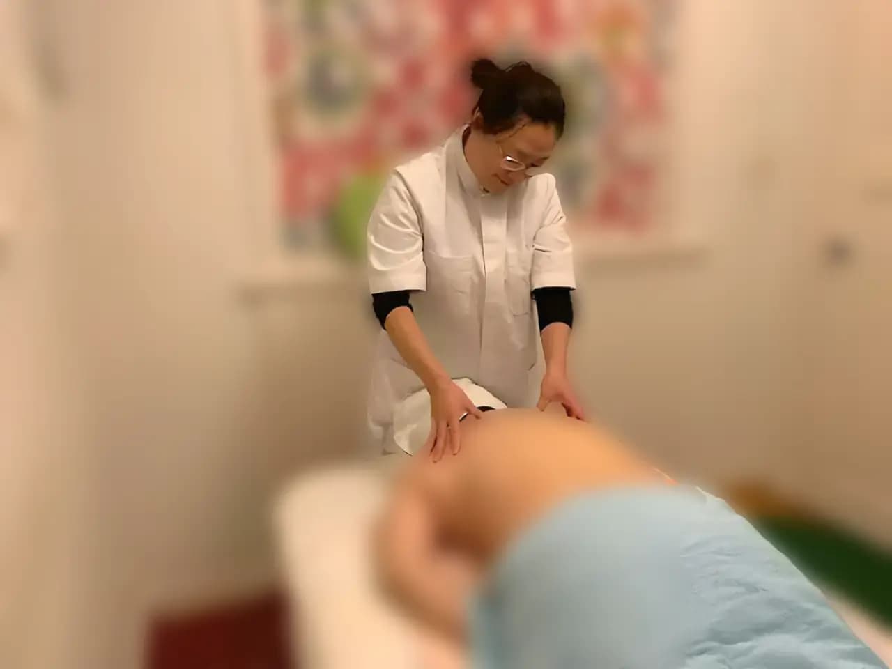 Tuina massage behandeling bij Shu Xin